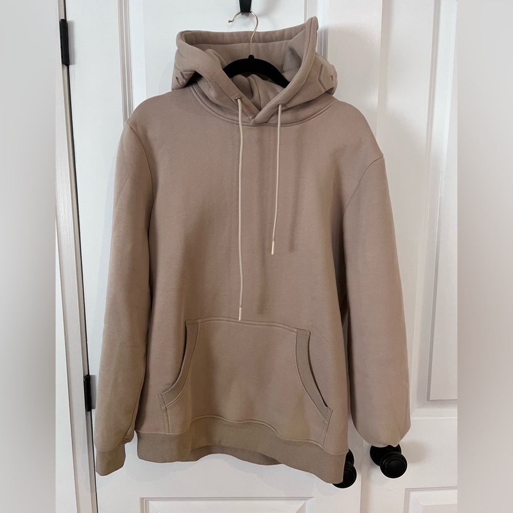 APRES ACTIF - Embossed Hoodie